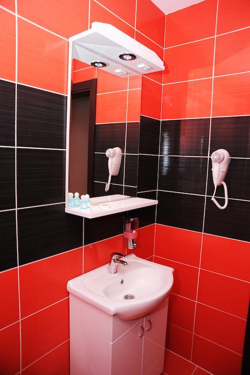 Garni Hotel Crystal Ice Ni Δωμάτιο φωτογραφία